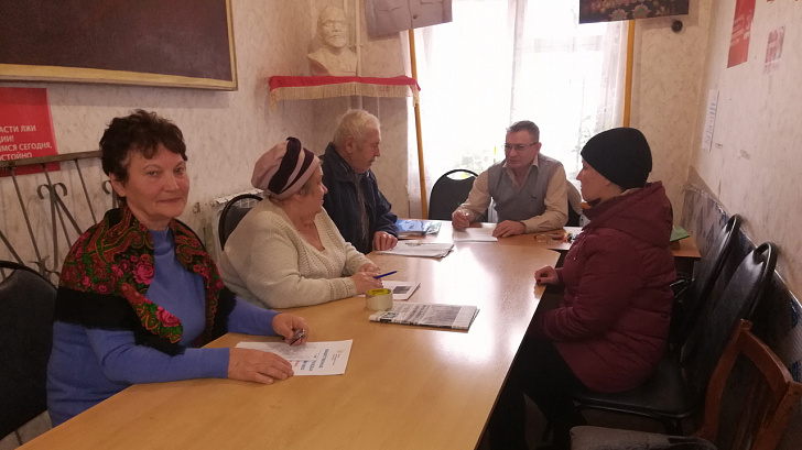 Депутат-коммунист Волгоградской областной думы встретился с избирателями города Михайловки