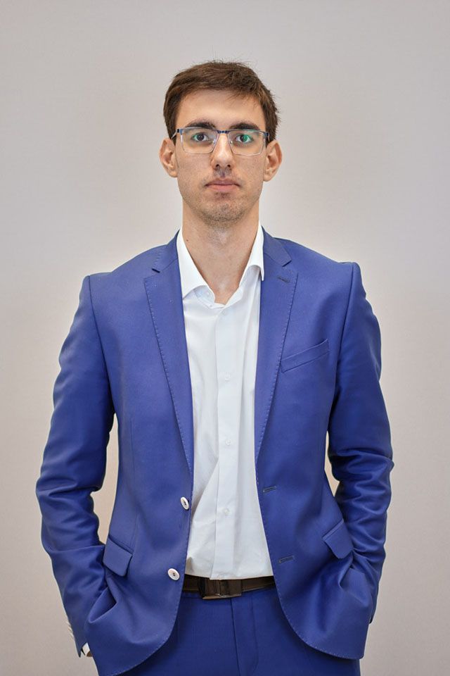 Саркисов Артем Олегович
