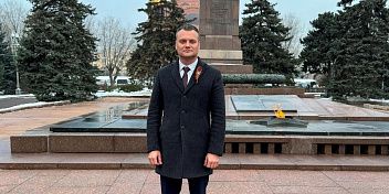 Поздравление Евгения Кареликова с Днем защитника Отечества