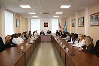 В Волжском прошло первое заседание Молодёжного парламента в обновлённом составе