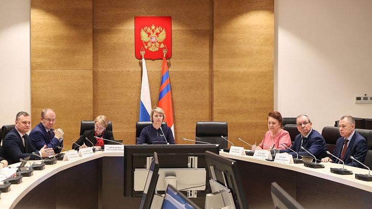 Депутаты обсудили эффективность закона о бесплатной юридической помощи