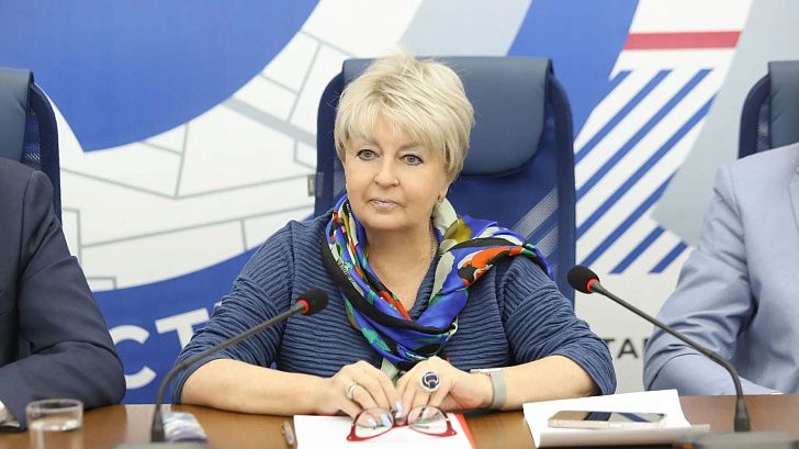 Наталья Семёнова: «Федеральный центр сделал важный шаг для укрепления лекарственной независимости страны»