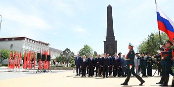 «Рубеж Сталинградской доблести»: в Камышине открыли памятную стелу