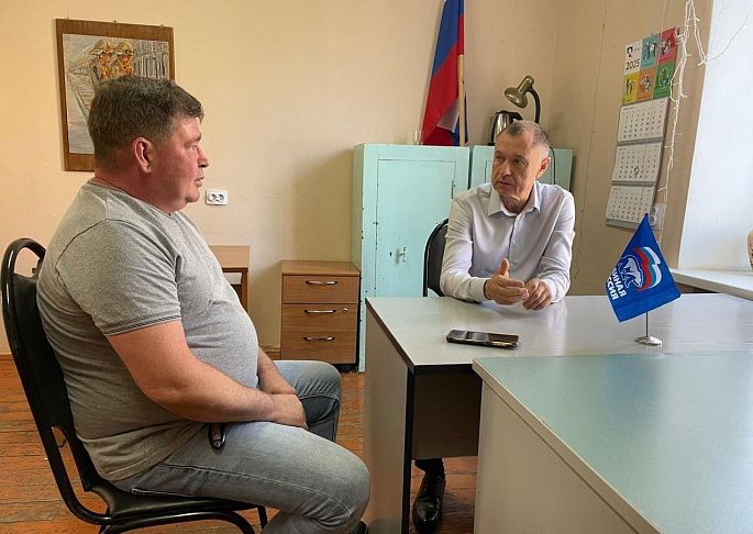 Игорь Романов провел депутатский прием