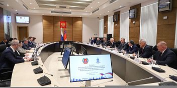 Депутаты заксобраний Волгоградской области и Ямало-Ненецкого автономного округа обсудили вопросы межпарламентского сотрудничества