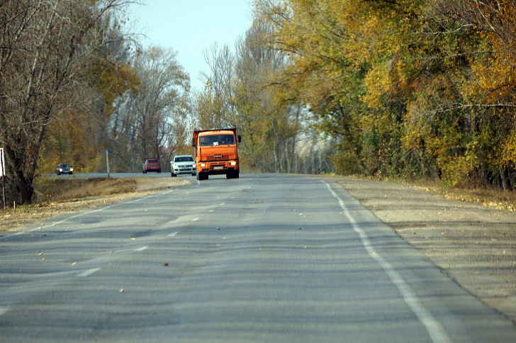 Волгоградские парламентарии поднимают вопрос сохранности автомобильных дорог