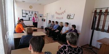 Благополучие сельской школы - забота депутатов фракции КПРФ Волгоградской областной Думы 