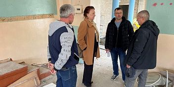 Тамара Головачева ознакомилась с  ходом  капремонта школы №5 города Фролово