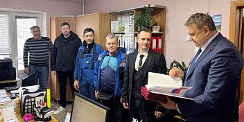 Валерий Могильный поздравил работников ЖКХ