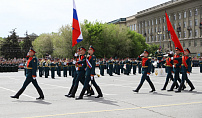 В Сталинграде состоялся военный парад