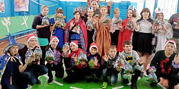 Валерий Могильный поздравил школьников Кумылженского района с Новым годом