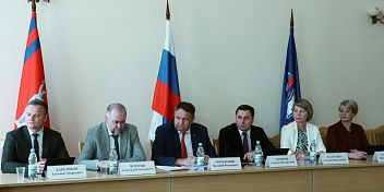 В областной Думе обсудили доклад о противодействии коррупции