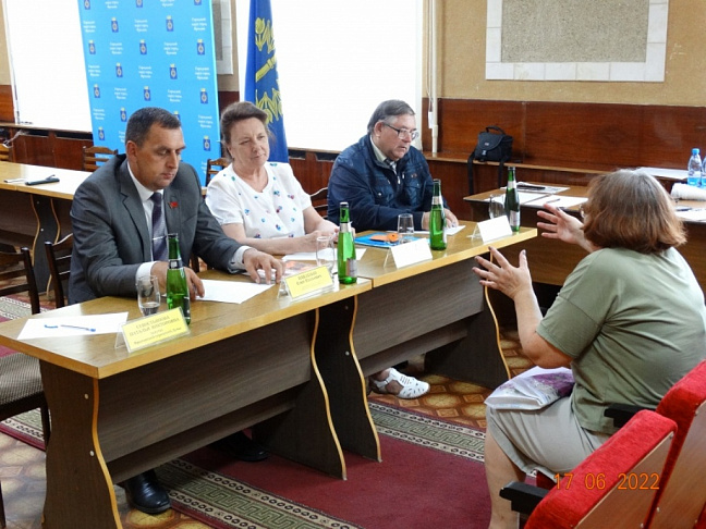 Депутаты фракции КПРФ Волгоградской областной Думы провели единый день приёма граждан 