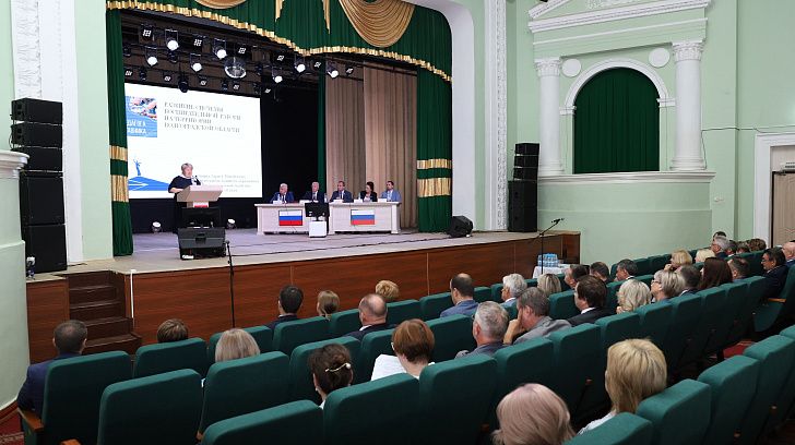 Депутаты обсудили развитие системы воспитания в Волгоградской области