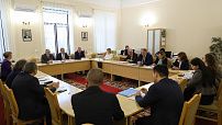 В облдуме рассмотрели перспективы развития транспортного предприятия города Волжского 