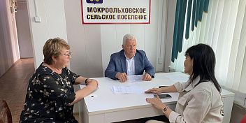 Парламентарий провел личный приём граждан в Мокроольховском сельском поселении