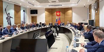 Профильными парламентскими комитетами рекомендованы кандидатуры на руководящие посты областных комитетов и комиссий