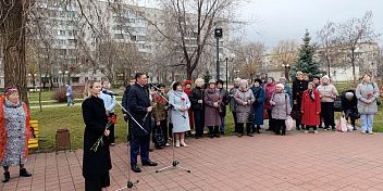 Депутаты Волгоградской областной Думы почтили память героев Сталинграда