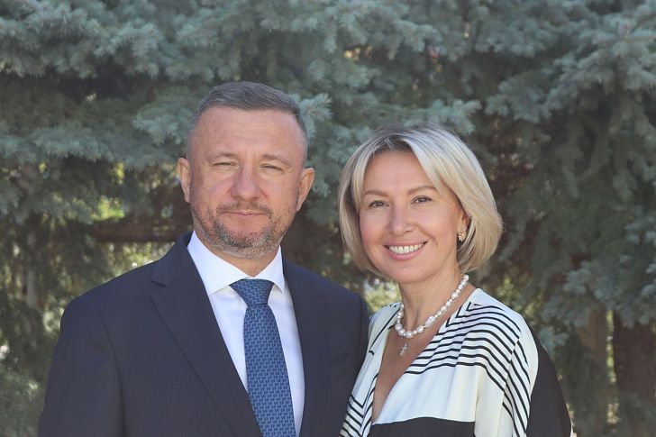 Поздравление первого заместителя председателя Волгоградской областной Думы Михаила Струка с 8 марта