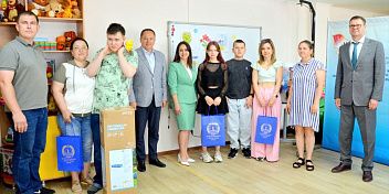 Юрий Марамыгин посетил Михайловский центр социального обслуживания населения