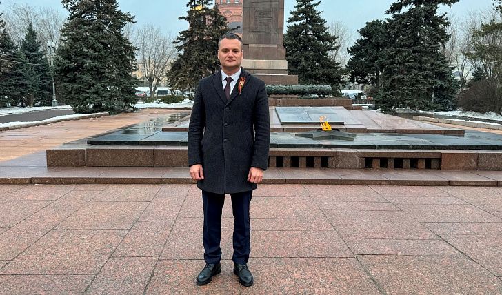 Поздравление Евгения Кареликова с Днем победы советских войск под Сталинградом