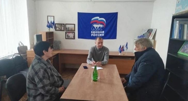 Игорь Романов провел личный прием граждан