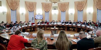 В Госдуме обсудили важность наставничества участников СВО в работе с молодежью