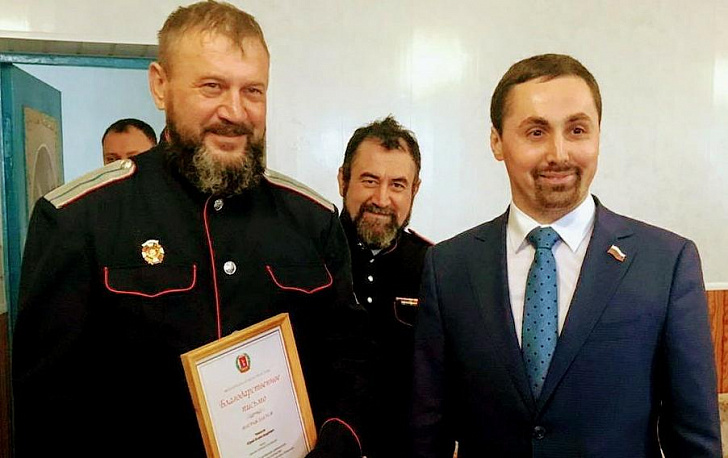 Алексей Логинов поздравил казаков Чернышковского района с 450-летием служения Отечеству
