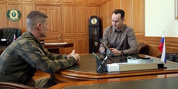 Владимир Шкарин провел встречу с участником программы «Сталинградский призыв»