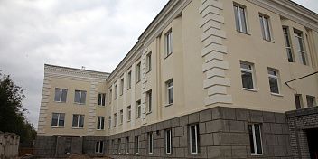 В Волгограде продолжается строительство многопрофильного медицинского центра