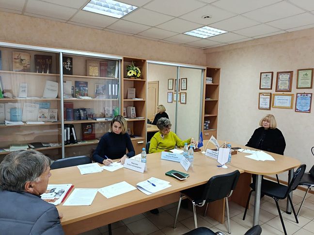 Валентина Гречина провела прием граждан по вопросам ЖКХ