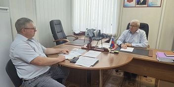 Александр Шевченко провел прием граждан в Жирновском районе