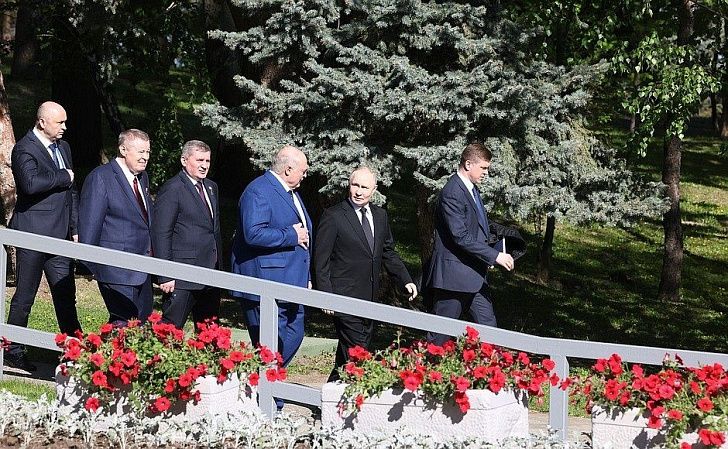 Владимир Путин и Александр Лукашенко посетили мемориальный комплекс «Героям Сталинградской битвы»