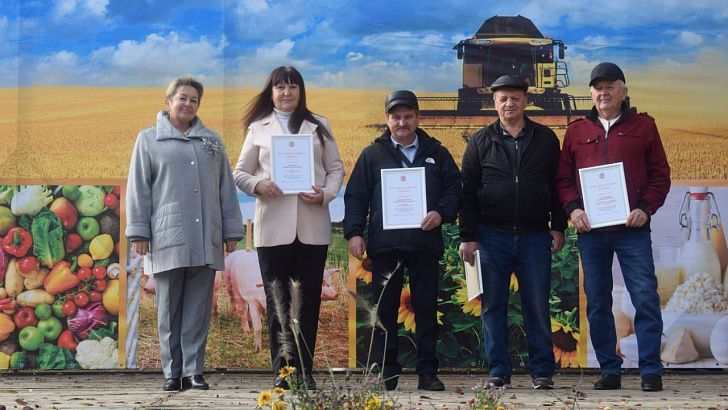 Наталья Семёнова приняла участие в чествовании аграриев Иловлинского района