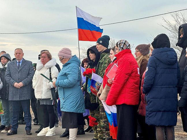 «Ребята с нашего двора»