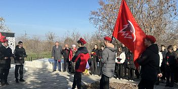 В городе Волжском прошел памятный митинг, посвященный годовщине гибели капитана Степана Лысенко