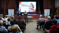 Участников патриотического проекта областного совета ветеранов принимают в Волжском