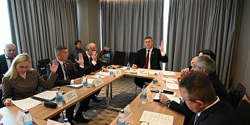 Владимир Ефимов: «Развитие экономики регионов – в числе приоритетов парламентской деятельности»
