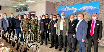 Михаил Струк вместе с коллегами наградил героев Афганистана.