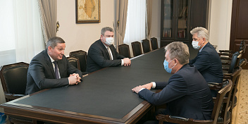 Андрей Бочаров провел рабочую встречу с Сергеем Четвериковым и Юрием Моисеевым
