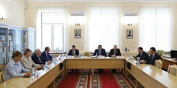 Состоялось заседание парламентской комиссии