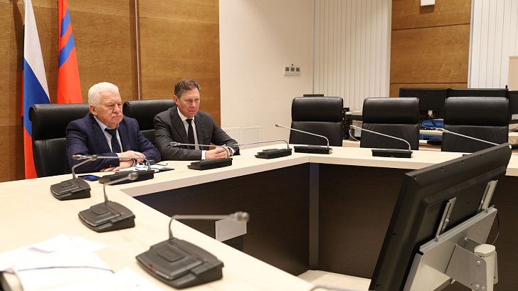 Областные парламентарии приняли участие в совещании Совета Федерации