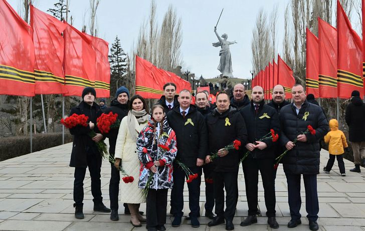 С 82-й годовщиной Сталинградской Победы!