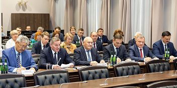 Андрей Бочаров провел стратегическую сессию по развитию АПК Волгоградской области