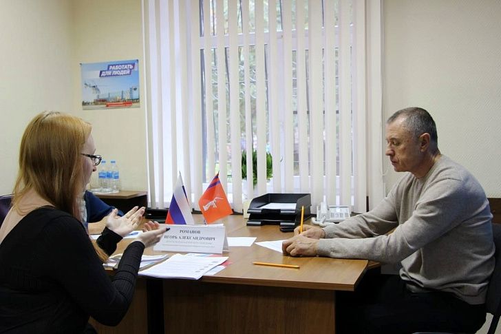 Игорь Романов провёл прием граждан в региональной общественной приёмной Председателя Партии «Единая Россия» Д.А. Медведева