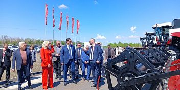 В  Михайловке открылся новый дилерский центр по продаже сельскохозяйственной техники