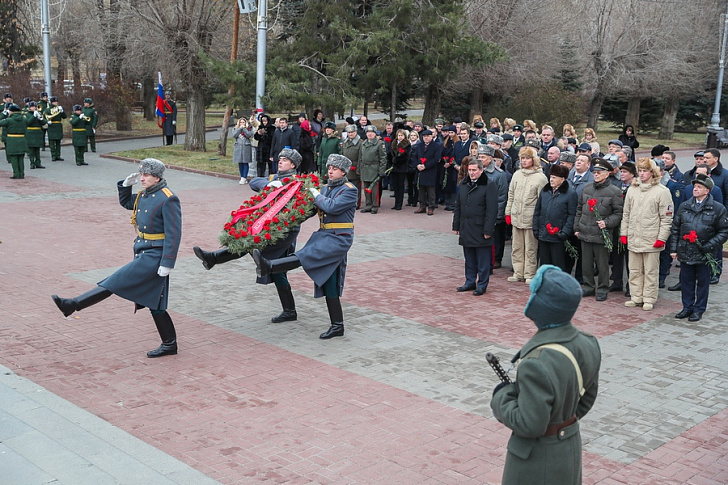 В Волгограде почтили память защитников Отечества 