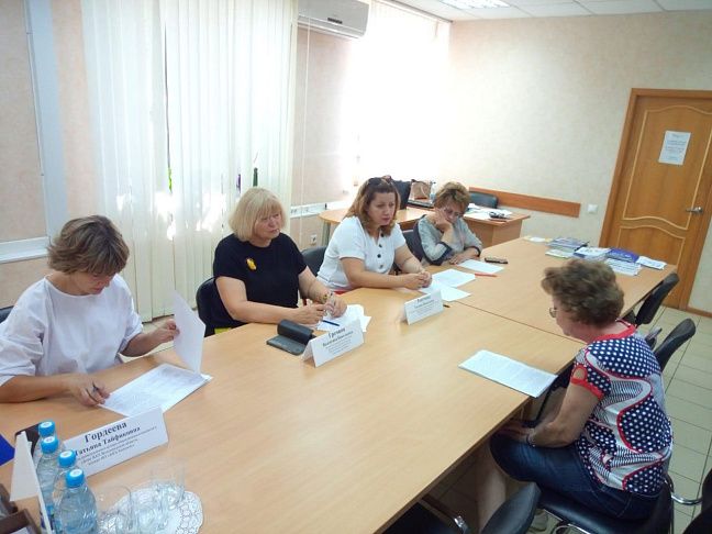 В Волгограде в рамках Всероссийского Единого дня  оказания бесплатной юридической помощи прошел прием граждан по вопросам сферы ЖКХ