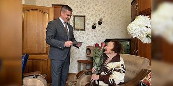 Ветеран труда Елизавета Афанасьевна Рогожкина отметила 100-летний юбилей