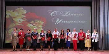 Тамара Головачева поздравила работников образования Городищенского района Волгоградской области
